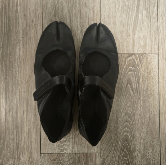 Nike SKIMS Rift Satin Black Womens size 11 - Picture 4 of 6